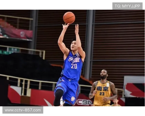 同曦三分雨浇懵深圳，王浩然24分炸场